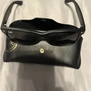 Ray-Ban | Accessories | Raybands Glasses With Case | Poshmark display picture 1